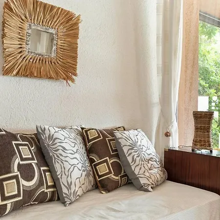 Dina With Pool - Holiday home
